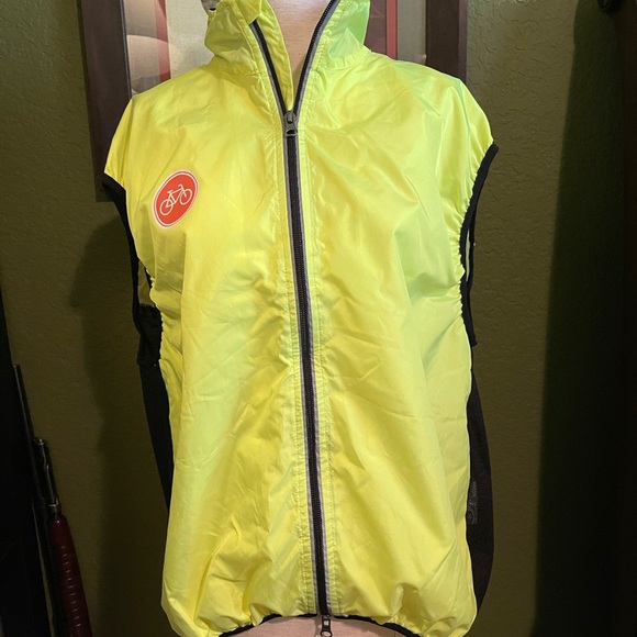Cycling Vest - Picture 3 of 3